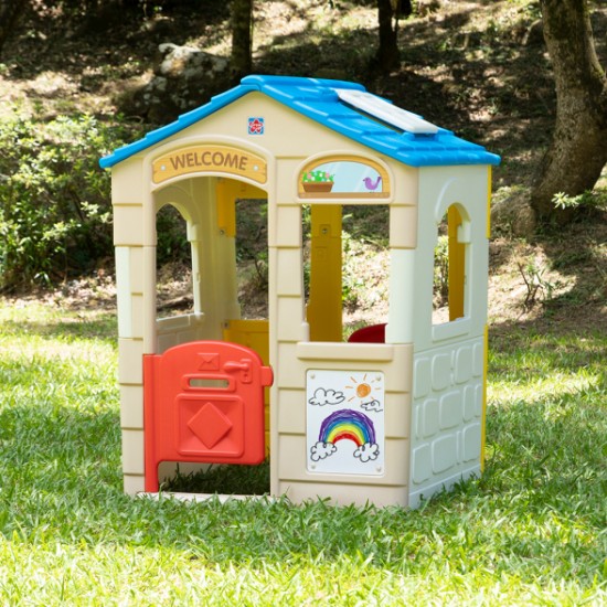 ALL ABOUT HAPPINESS 2-IN-1 PET CENTER & PLAYHOUSE