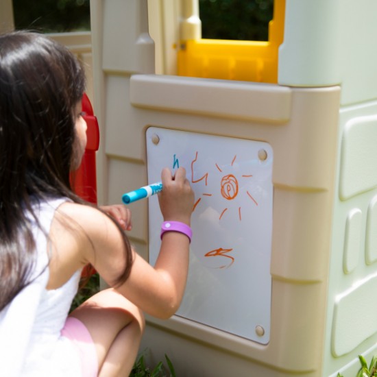 ALL ABOUT HAPPINESS 2-IN-1 PET CENTER & PLAYHOUSE