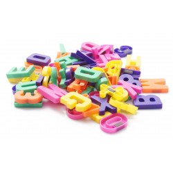 77 PIECES MAGNETIC LETTERS AND NUMBERS